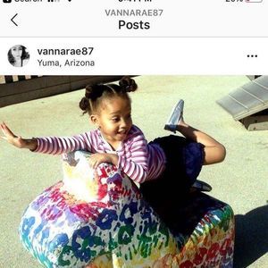 Meet your Posher, Sharon